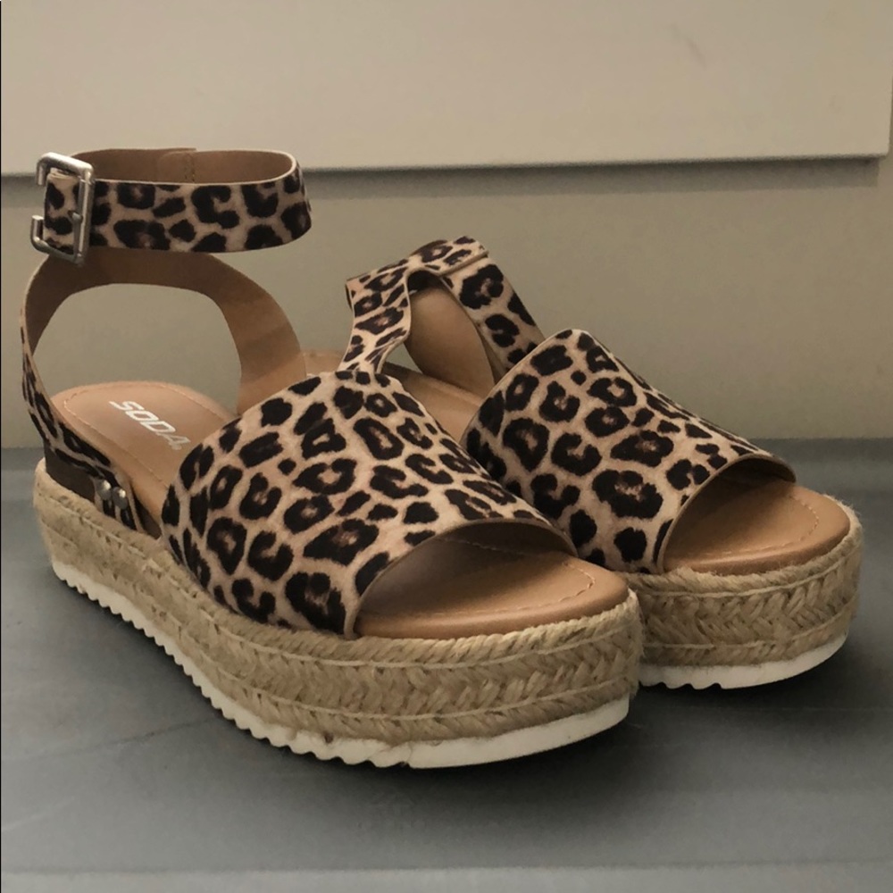 Platform sandal
